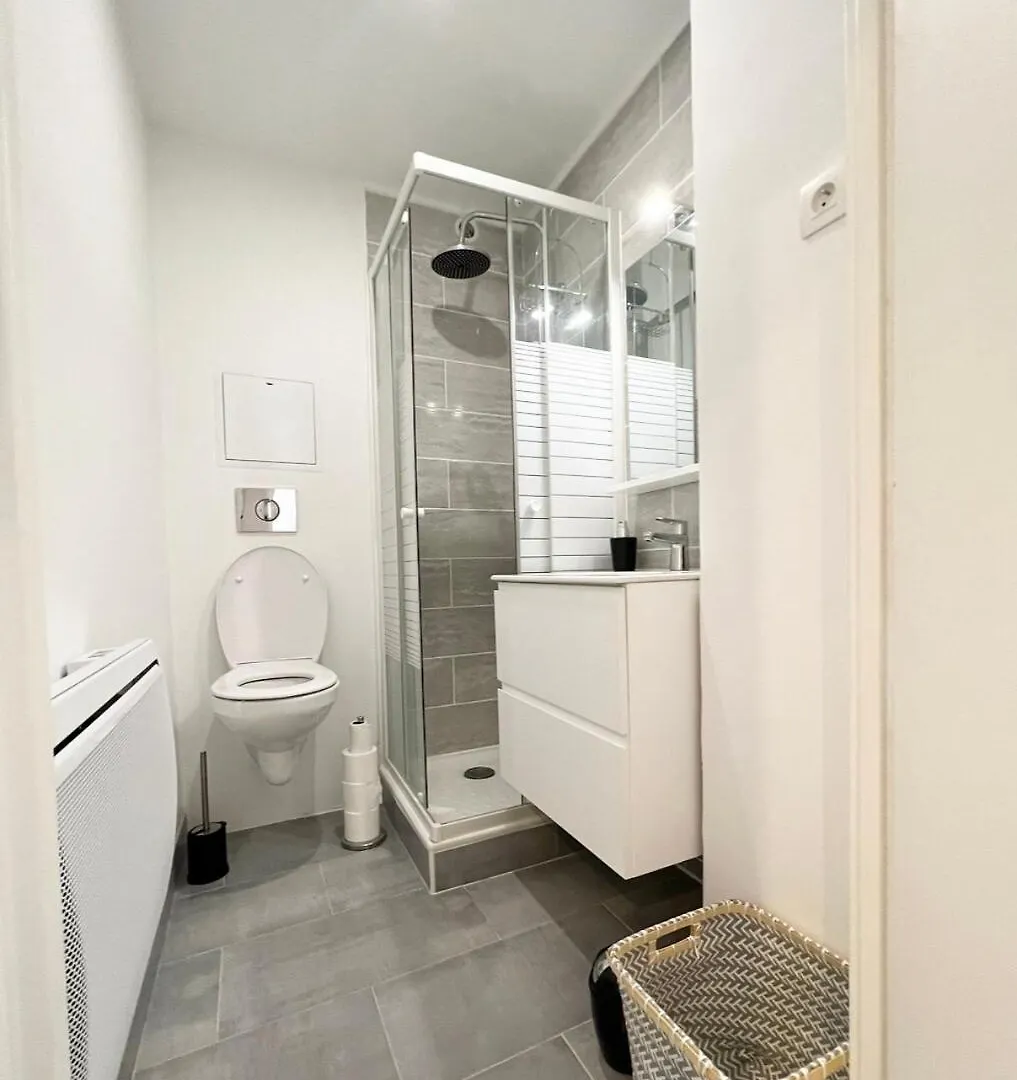 Apartment Super Studio Bord De Mer, Promenade Des Anglais Nice France